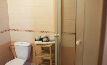 Apartmán č2 žltý dom 2